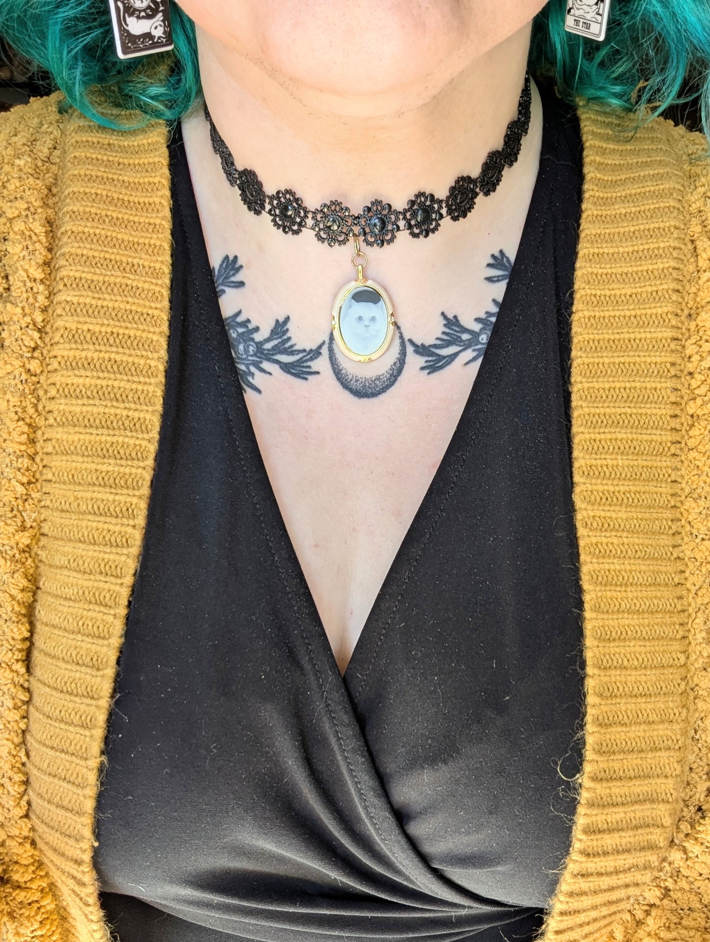 Feline Familiar Choker