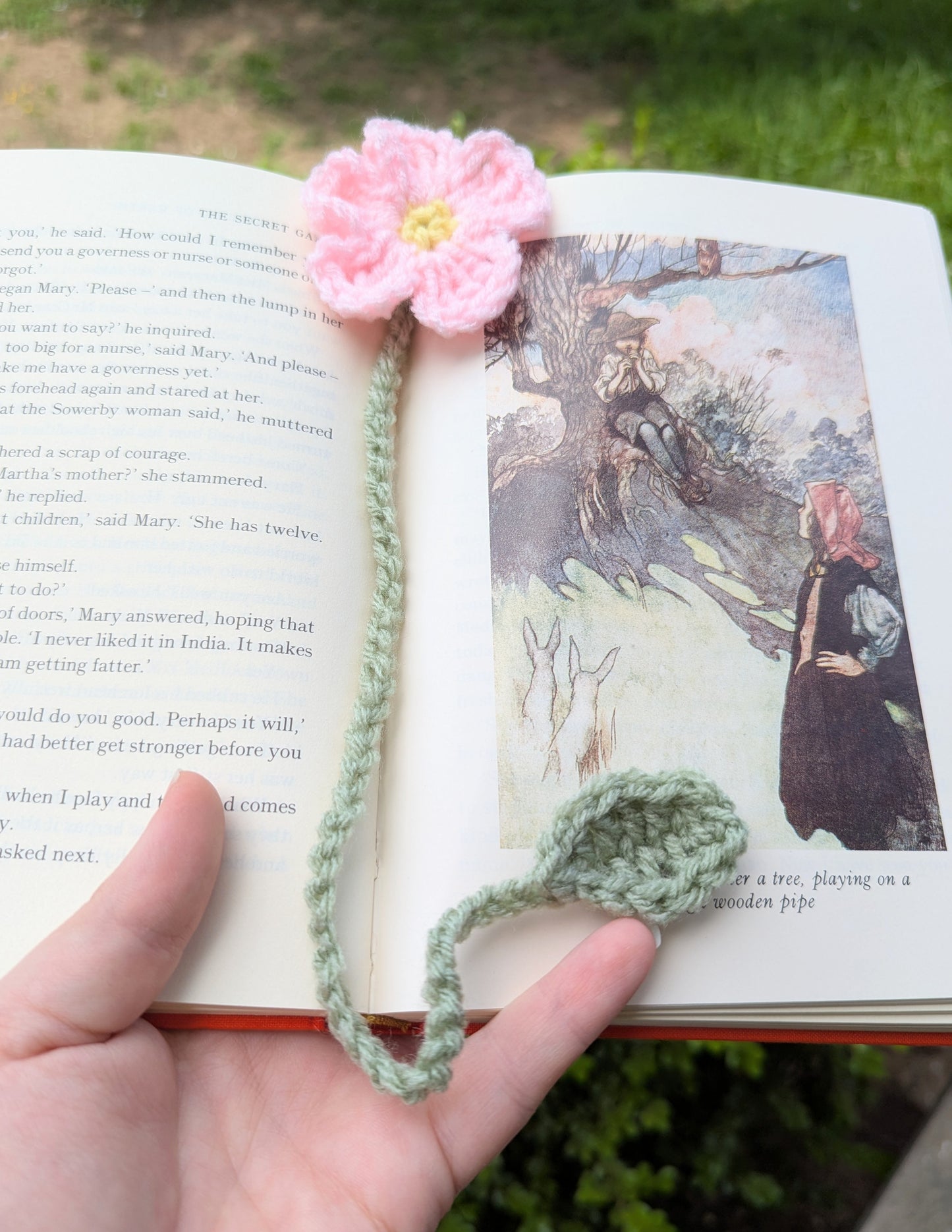 Flower Bookmark/Bag Charm
