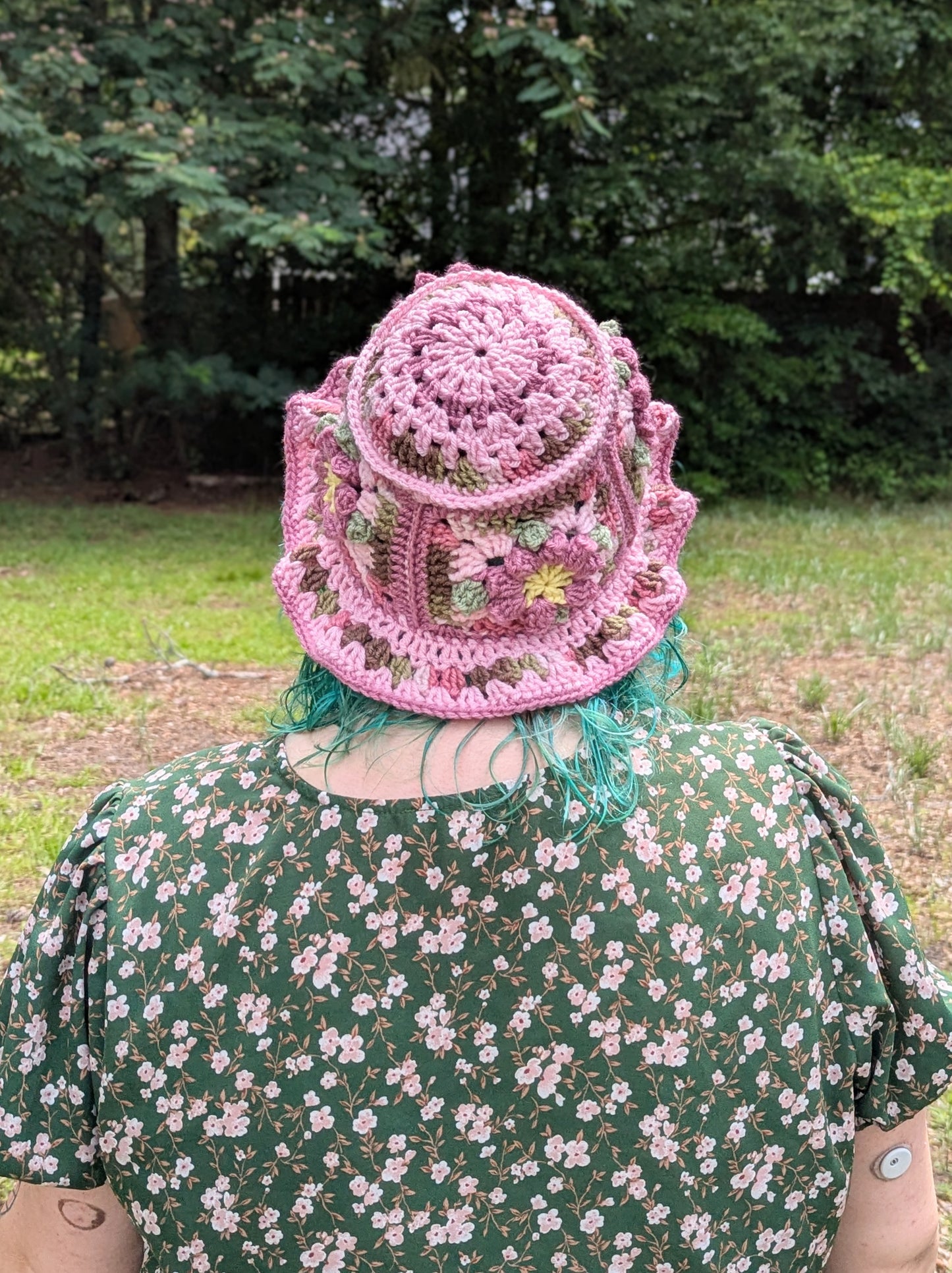 Into the Rose Garden Bucket Hat