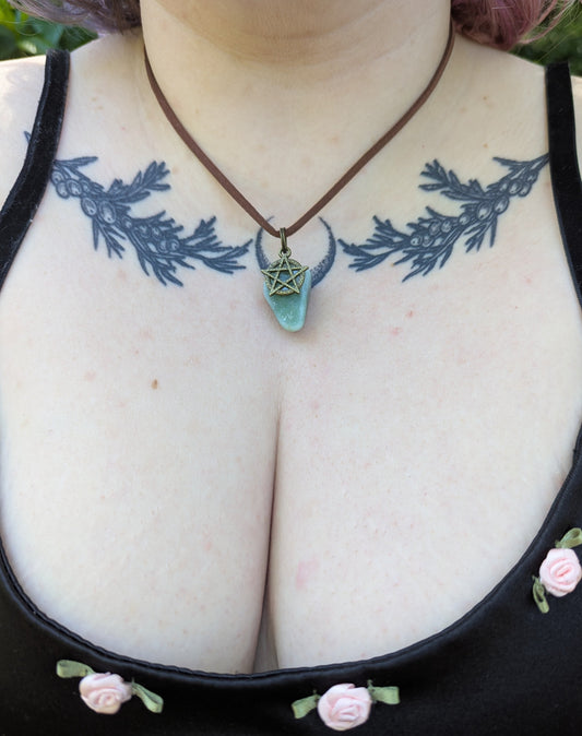 Green Calcite Pentagram Necklace