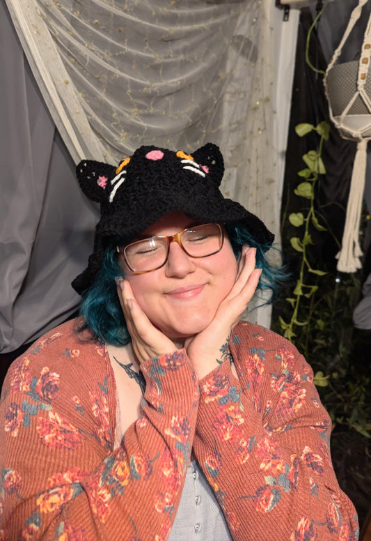 Salem (Black Cat) Bucket Hat