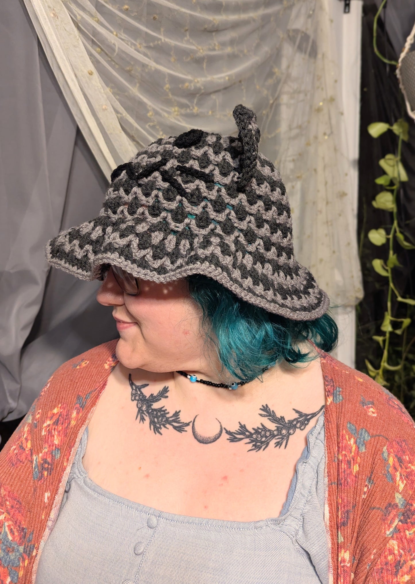 Stormy (Gray Tabby) Bucket Hat